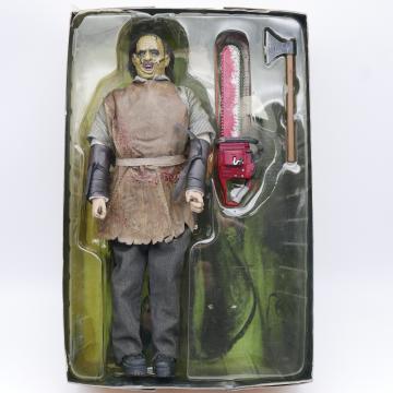 https://tanagra.fr/13938-thickbox/action-figure-movie-maniacs-leather-face-texas-chainsaw-sideshow.jpg