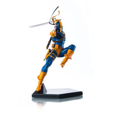 https://tanagra.fr/5514-thickbox/dc-comics-statuette-deathstroke-edition-limitee-iron-studios.jpg