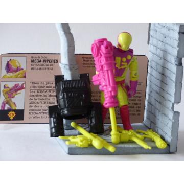 https://tanagra.fr/7216-thickbox/gi-joe-figurine-mega-vipere-mega-vipers-vintage-et-fiche-retro-complete-hasbro.jpg