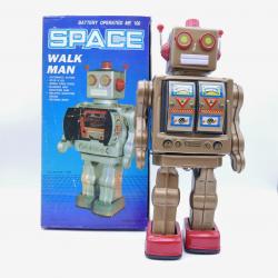 Retro collector metal & plastic tin Robot - Space walk man Vintage - Battery operated